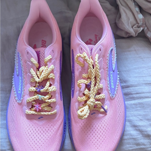 Brooks run Disney ghost 17 rapunzel - Picture 2 of 5